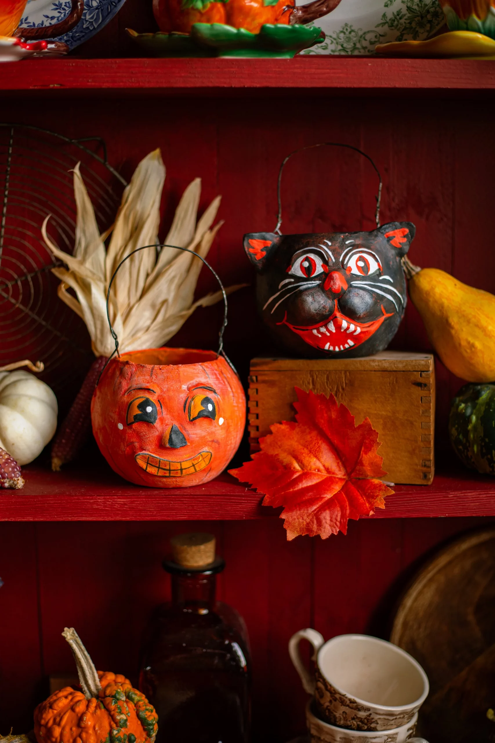 Transform your home with DIY Vintage Halloween Decor! Easy, budget-friendly projects to add spooky vintage charm to your Halloween style.