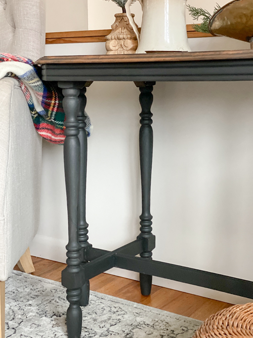 Transform your old furniture with this Antique Side Table Makeover DIY. Step-by-step tutorial, supply list, and tips for a stylish furniture makeover.