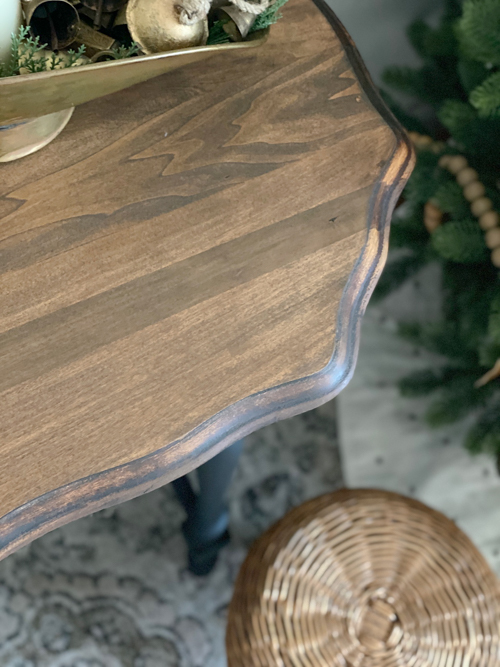 Transform your old furniture with this Antique Side Table Makeover DIY. Step-by-step tutorial, supply list, and tips for a stylish furniture makeover.