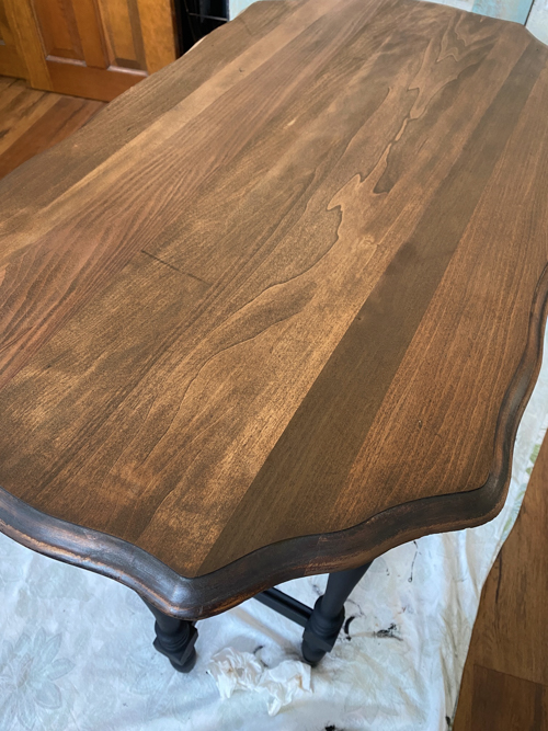 Transform your old furniture with this Antique Side Table Makeover DIY. Step-by-step tutorial, supply list, and tips for a stylish furniture makeover.