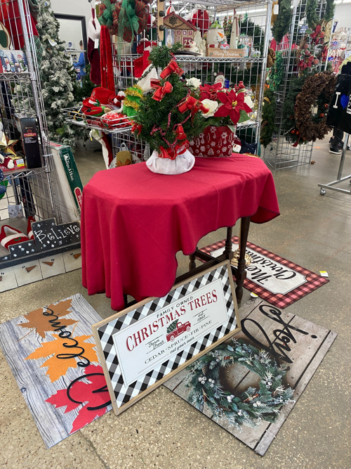 Transform your old furniture with this Antique Side Table Makeover DIY. Step-by-step tutorial, supply list, and tips for a stylish furniture makeover.