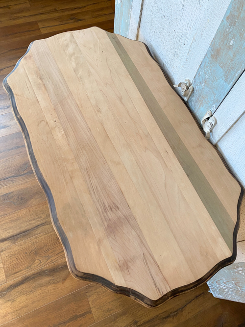 Transform your old furniture with this Antique Side Table Makeover DIY. Step-by-step tutorial, supply list, and tips for a stylish furniture makeover.