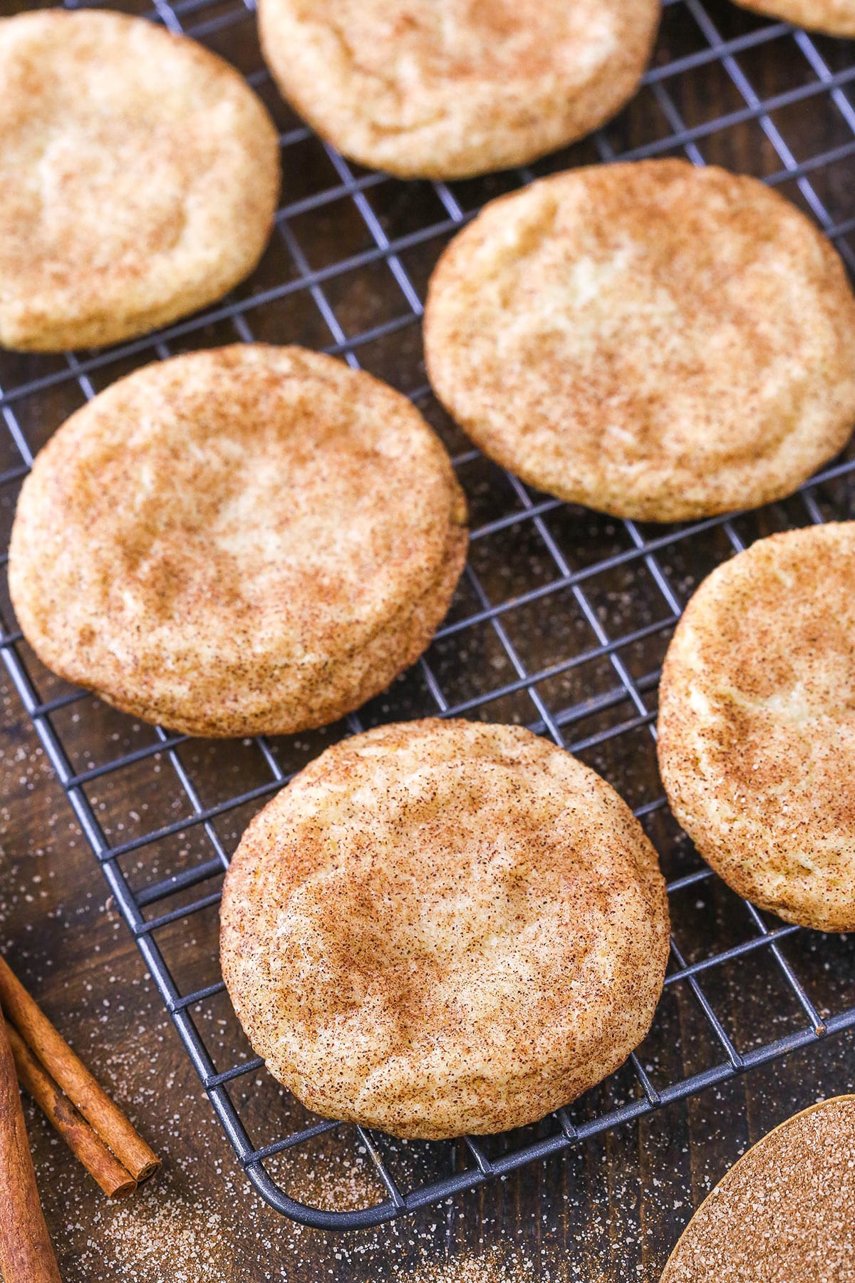 Looking for easy Christmas cookie recipes to bake this holiday season? These festive cookie ideas are perfect for gifting, parties, and family traditions.