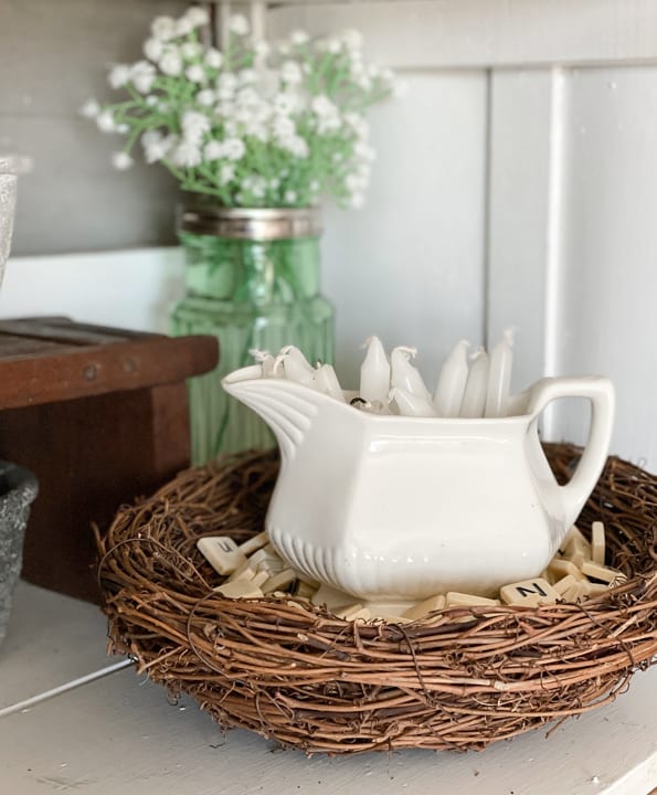 Spring 2026 decor trends are here! Discover what’s in and how to thrift budget-friendly finds that match the season’s style and vibe.