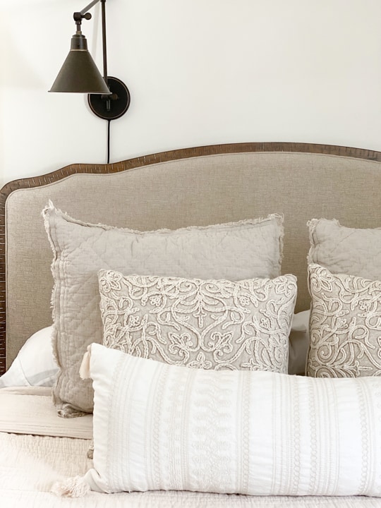 Looking for cozy neutral bedroom ideas? Explore beautiful, simple bedroom inspiration that will help you create a calm, warm, and inviting space.