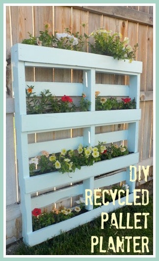 Looking for outdoor pallet projects? Discover creative, budget-friendly pallet ideas for patios, porches, and backyards with direct links to step-by-step tutorials.