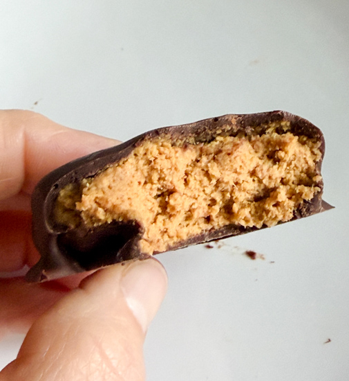 Make this Healthier Peanut Butter Cup Recipe for an easy, lower-sugar treat with creamy filling and chocolate layers perfect for sweet cravings.