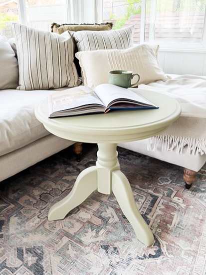 Small furniture makeovers are perfect for beginners, budget-friendly DIY projects, and easy furniture flips that can make a big impact.