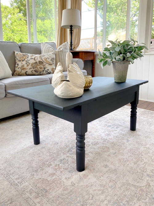 Small furniture makeovers are perfect for beginners, budget-friendly DIY projects, and easy furniture flips that can make a big impact.