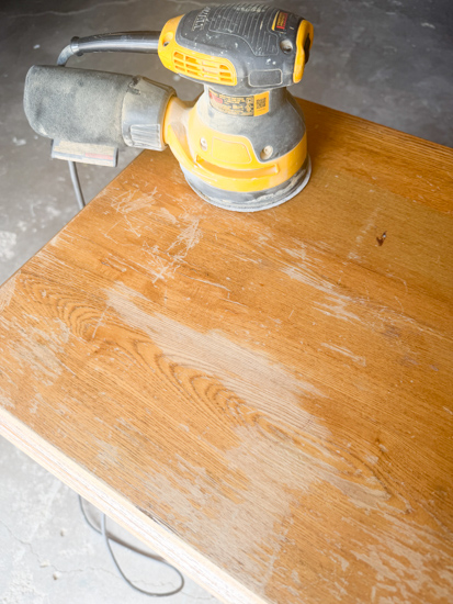 Follow this Dixie Belle Bleach Kit tutorial to restore a yard sale dresser using sanding, wood bleach, and gel stain for a natural finish.