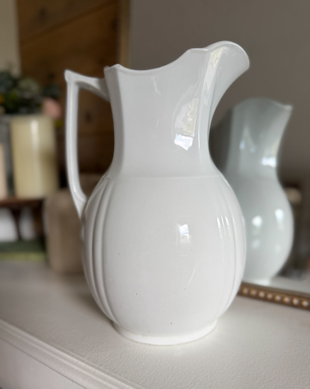 How to Identify Real Ironstone with this easy guide. Learn about maker's marks, stamps, crazing, and what to look for while thrifting.