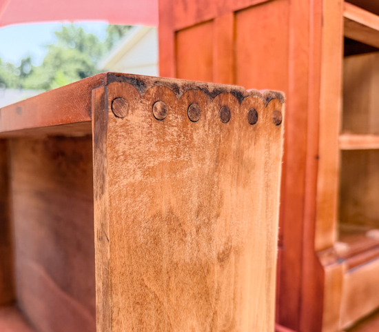 Looking for the best olive green paint color for furniture makeovers? See beautiful makeover ideas, paint color tips, and how to transform old pieces.