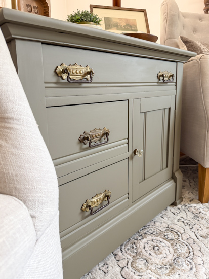 Looking for the best olive green paint color for furniture makeovers? See beautiful makeover ideas, paint color tips, and how to transform old pieces.