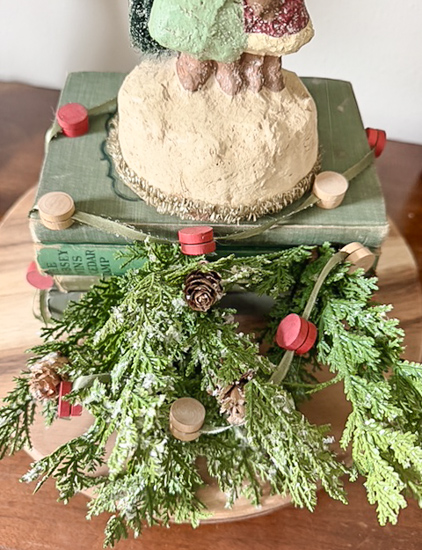 Vintage Bingo Crafts are an easy way to decorate for every season. Learn three simple DIY ideas using vintage Bingo cards and wooden Bingo pieces.
